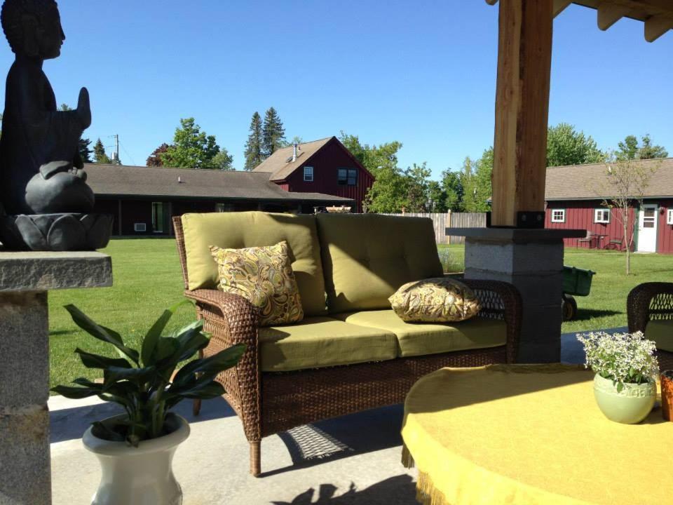 The Meadowlark Inn East Springfield Exterior photo
